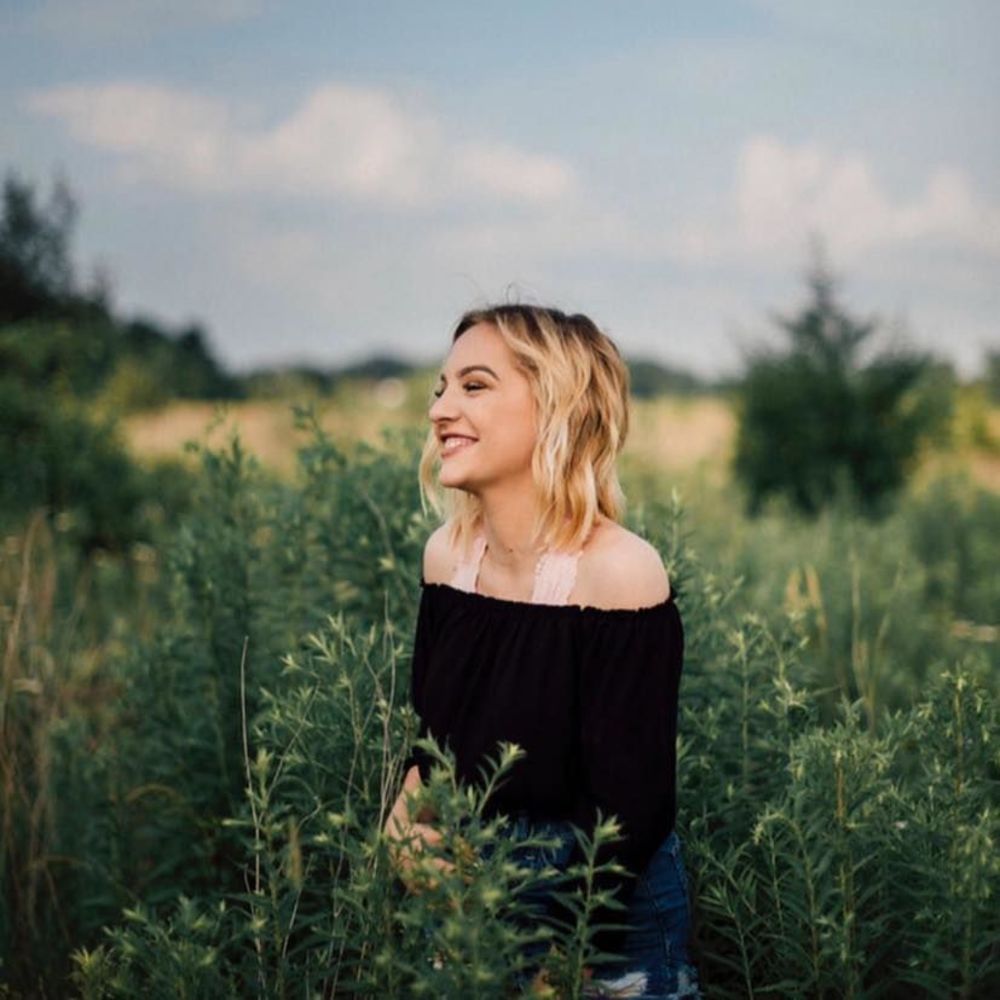 Meet your Posher, Mady